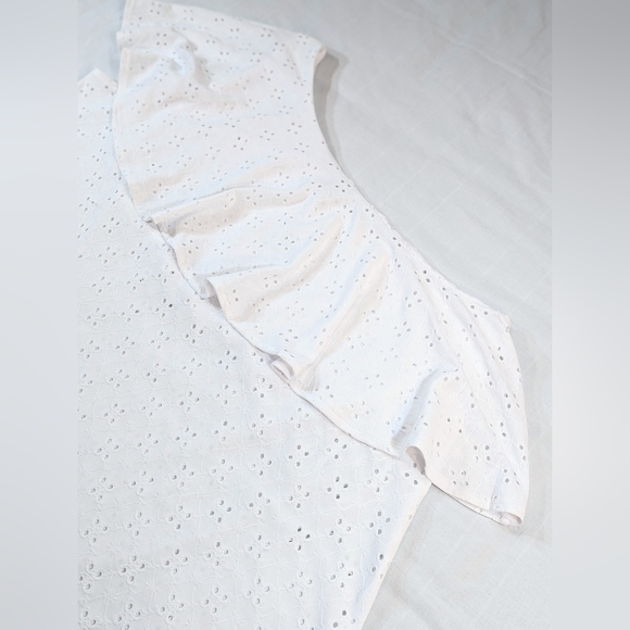 🆕 Torrid One Shoulder Eyelet Top (Torrid 5) - Picture 4 of 13